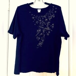 🌺 Chicos Womens Sz 3 (XL) Navy Short Sleeve Scoop Neck Embellished Star Top
